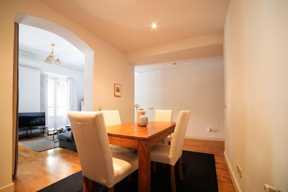 Bright Apartment In Historical City Center Madrid Luaran gambar